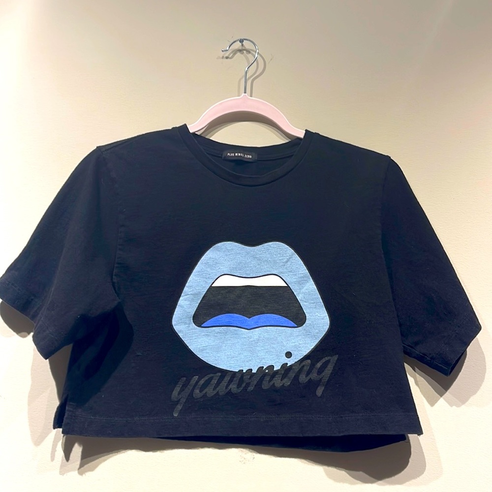 Plus Minus Zero “Yawning” Black Crop Top